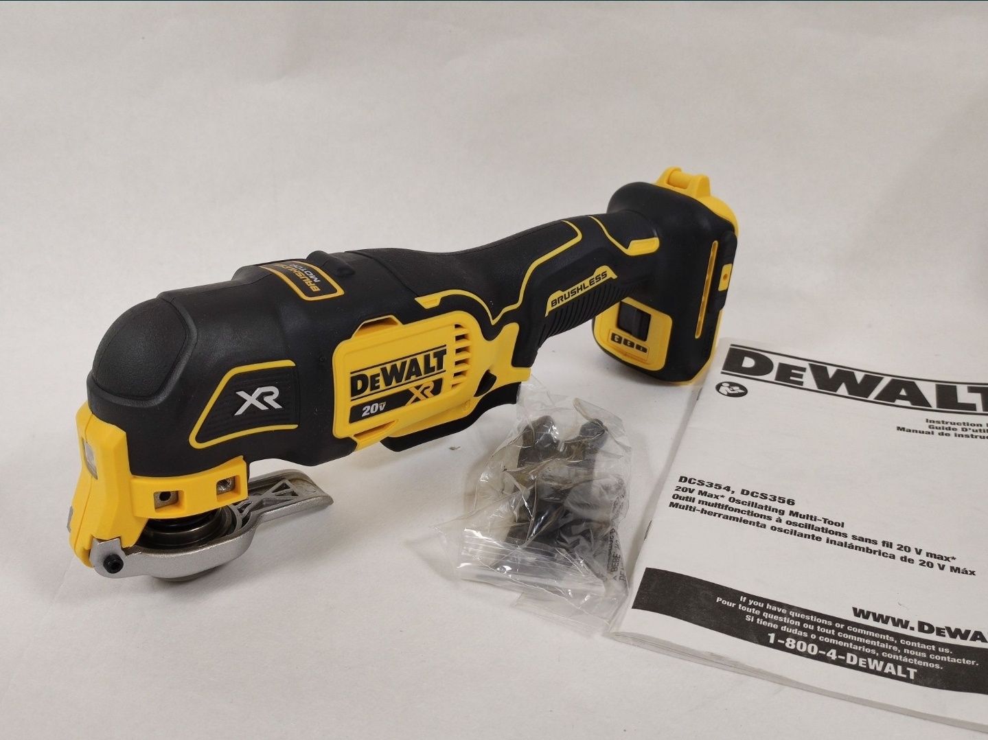 Оригинальный мультитул, реневатор Dewalt DCS356. Made in Mexico.