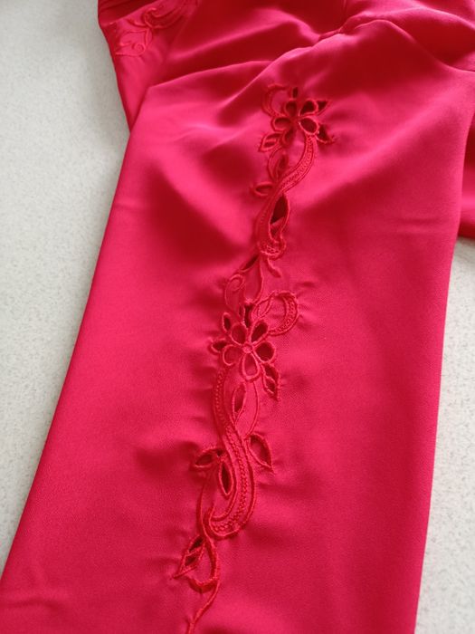 Продам женскую рубашку.