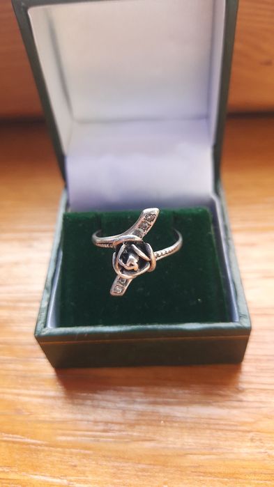 Кольцо серебряное, размер 18, в подарок цепочка