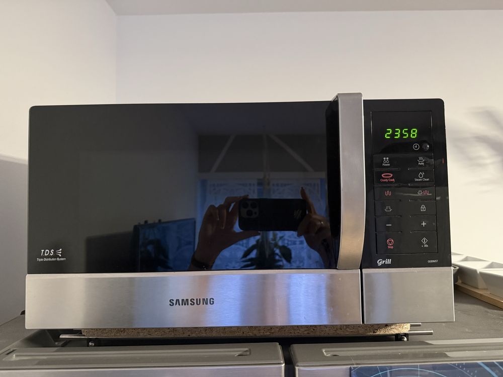 Kuchenka mikrofalowa Samsung grill crusty cook mikrofalówka