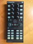 Native Instruments Traktor X1 MK2 - sprawdź!