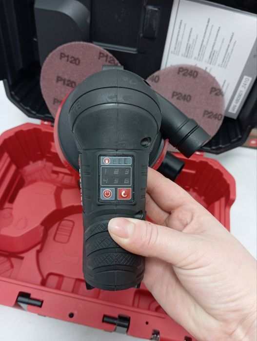 центриком Parkside PAESP 12-Li A1, орбітальна  шліфмашинка парксайд