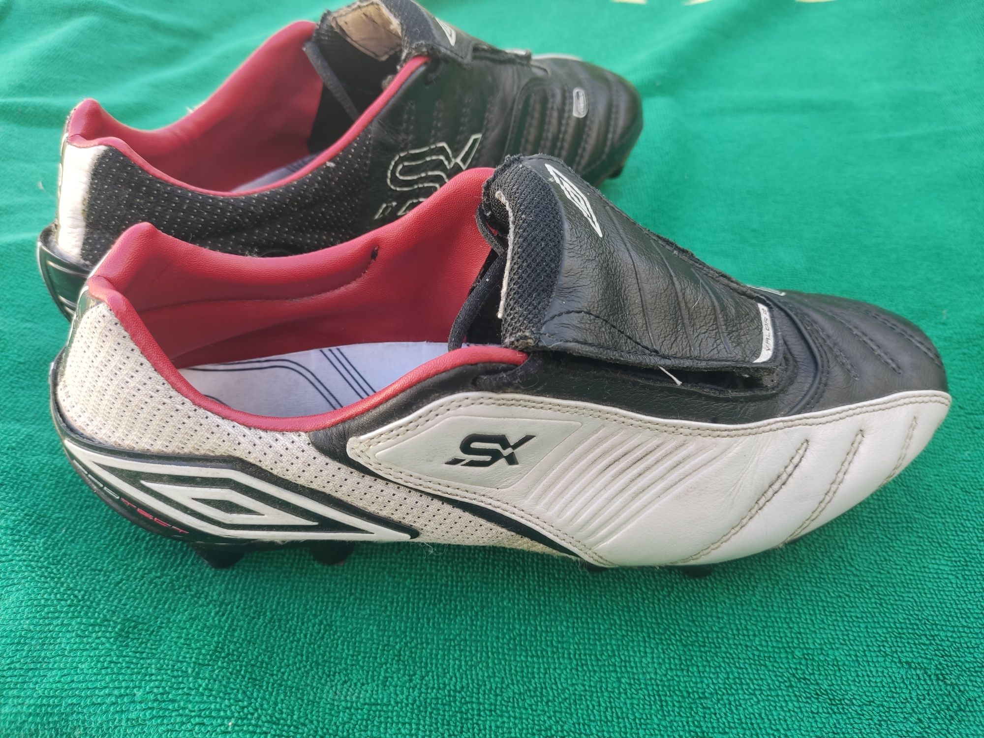 Chuteiras futebol umbro sk 40,5