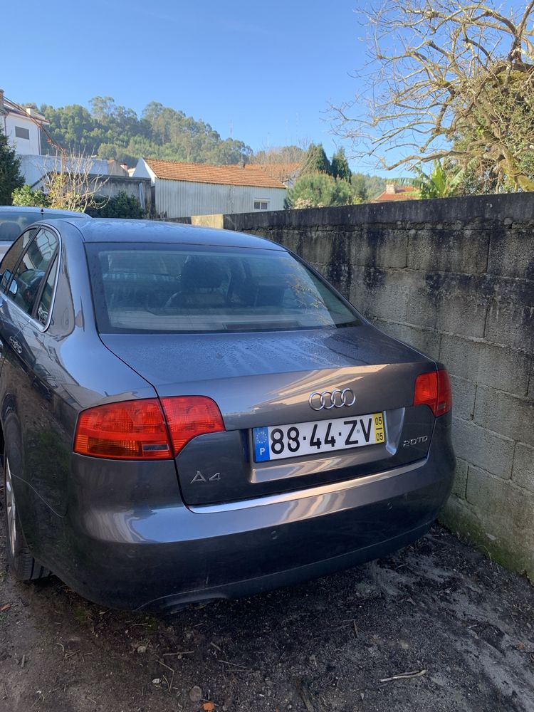 Audi A4 2.0 como novo