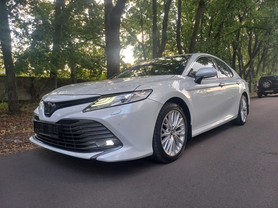 Totota Camry PREMIUM