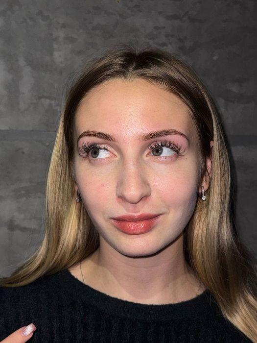 ШУКАЮ МОДЕЛЕЙ на ламінування вій, фарбування брів, нарощування вій!