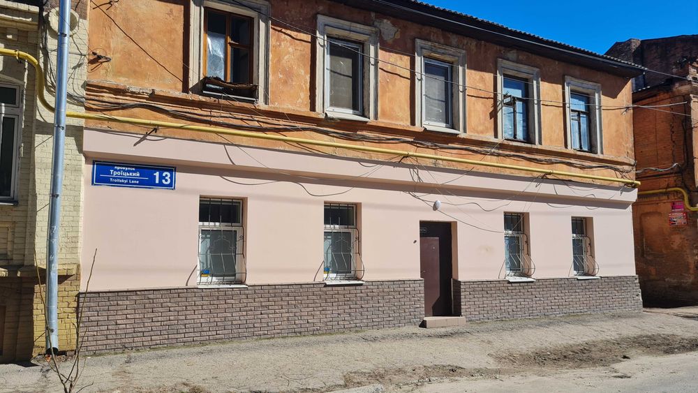 Аренда 22 м2 ЭКОНОМНЫЙ  офис или другое, пер. Троицкий 13, 1-й этаж