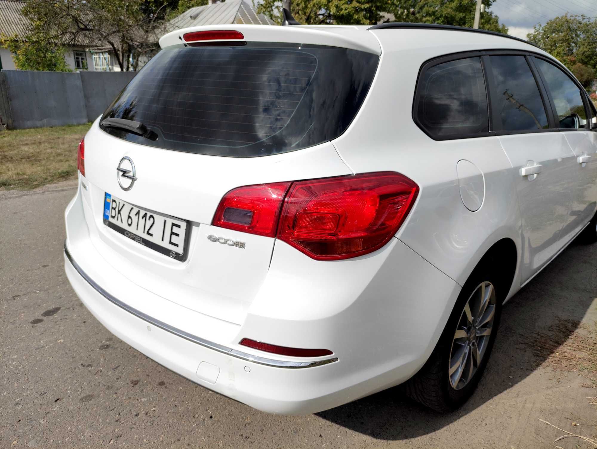 Opel Astra 1.3 Dci 2013 г.в. (Отличное состояние)