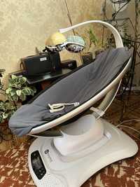 Заколисуючий центр 4Moms MamaRoo 4.0