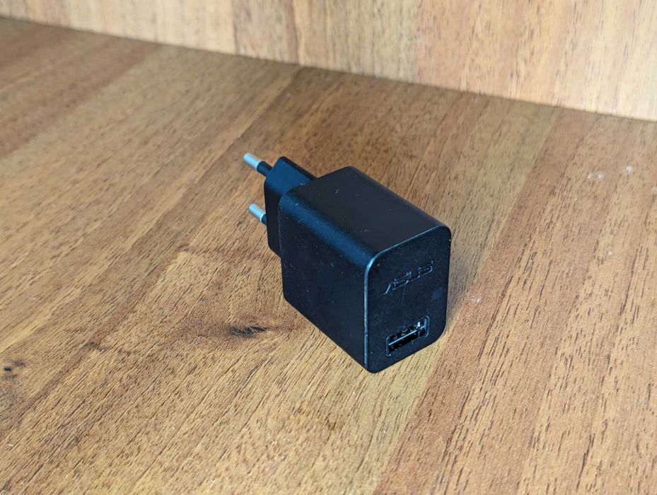 (зарядний) блок живлення 5V від asus