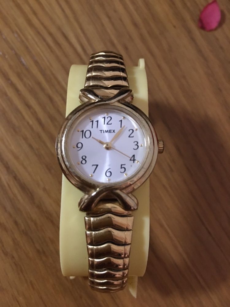 Relógio Marca Timex (Senhora)