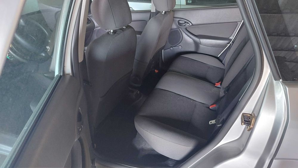 FORD FOCUS 2003 Como novo