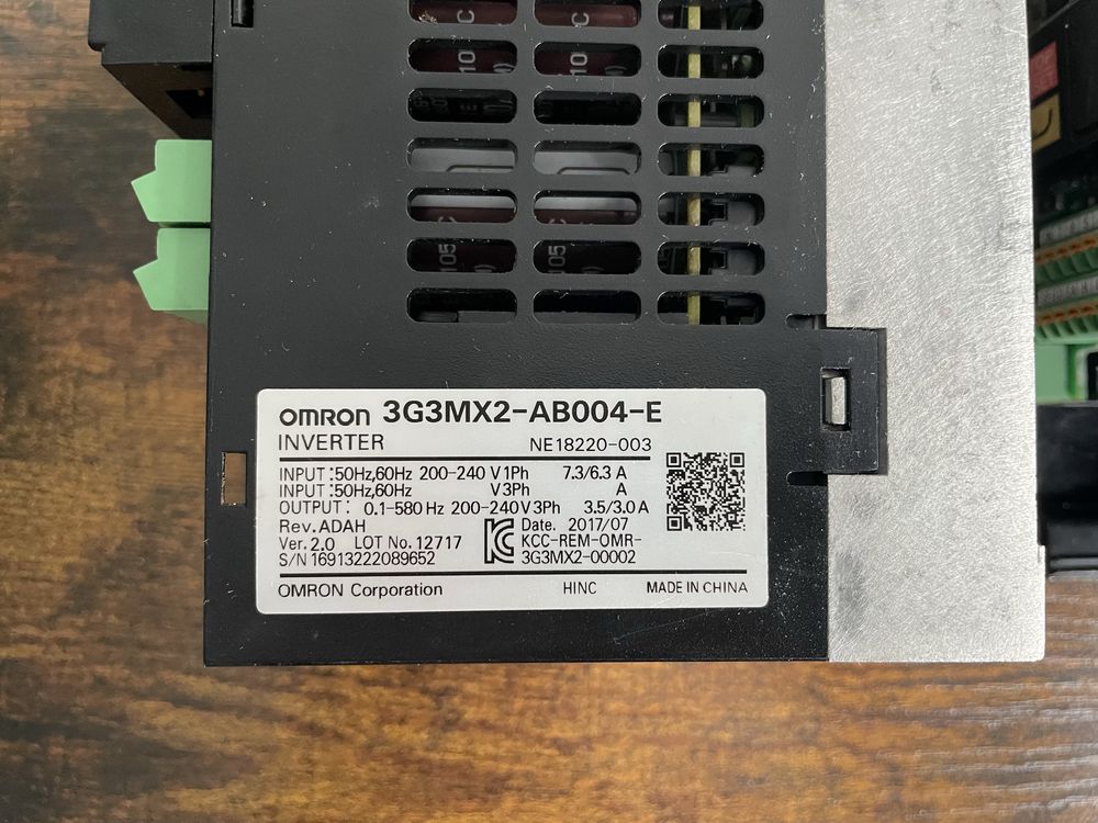 Falownik przemiennik czestotliwosci Omron MX2 0,4kW