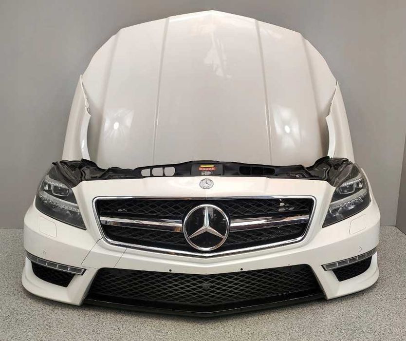Бампер Mercedes W218 CLS 63 AMG комплектний розборка шрот детали