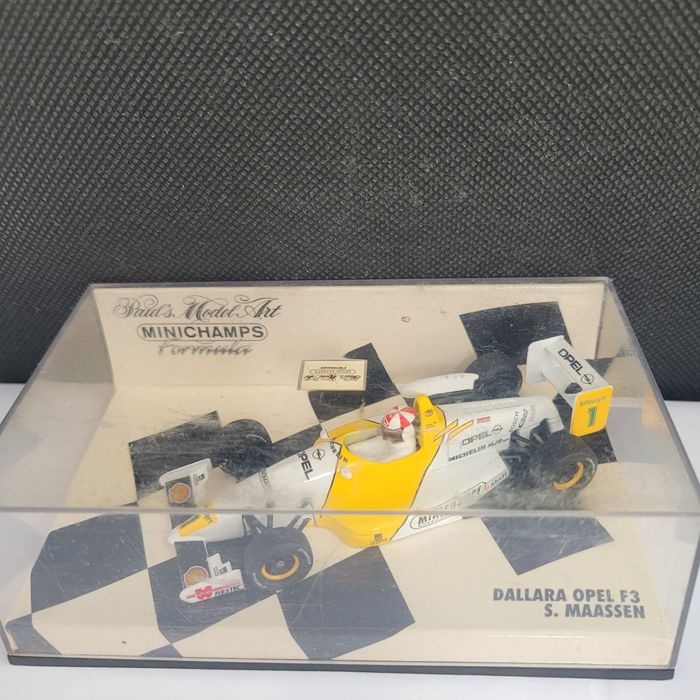Carro miniatura Opel