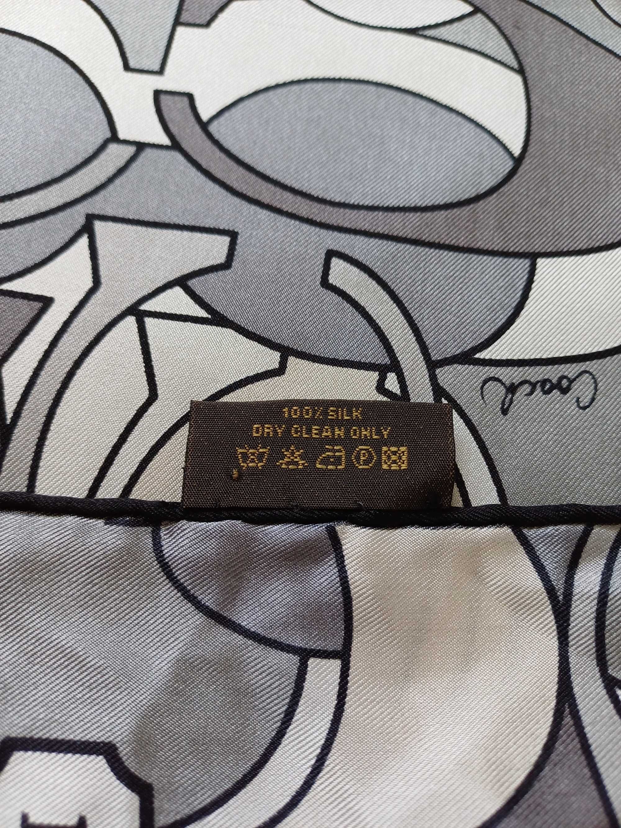 Coach jedwabna chusta monogram