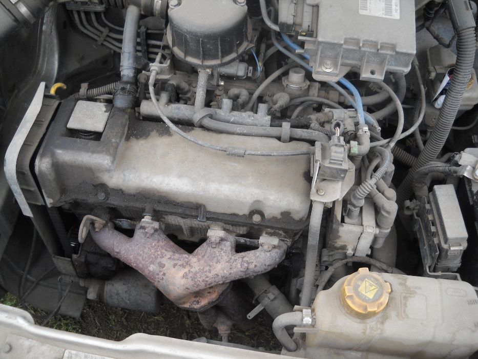 Fiat Palio Weekend kombi benzyna 8V na części srebrny