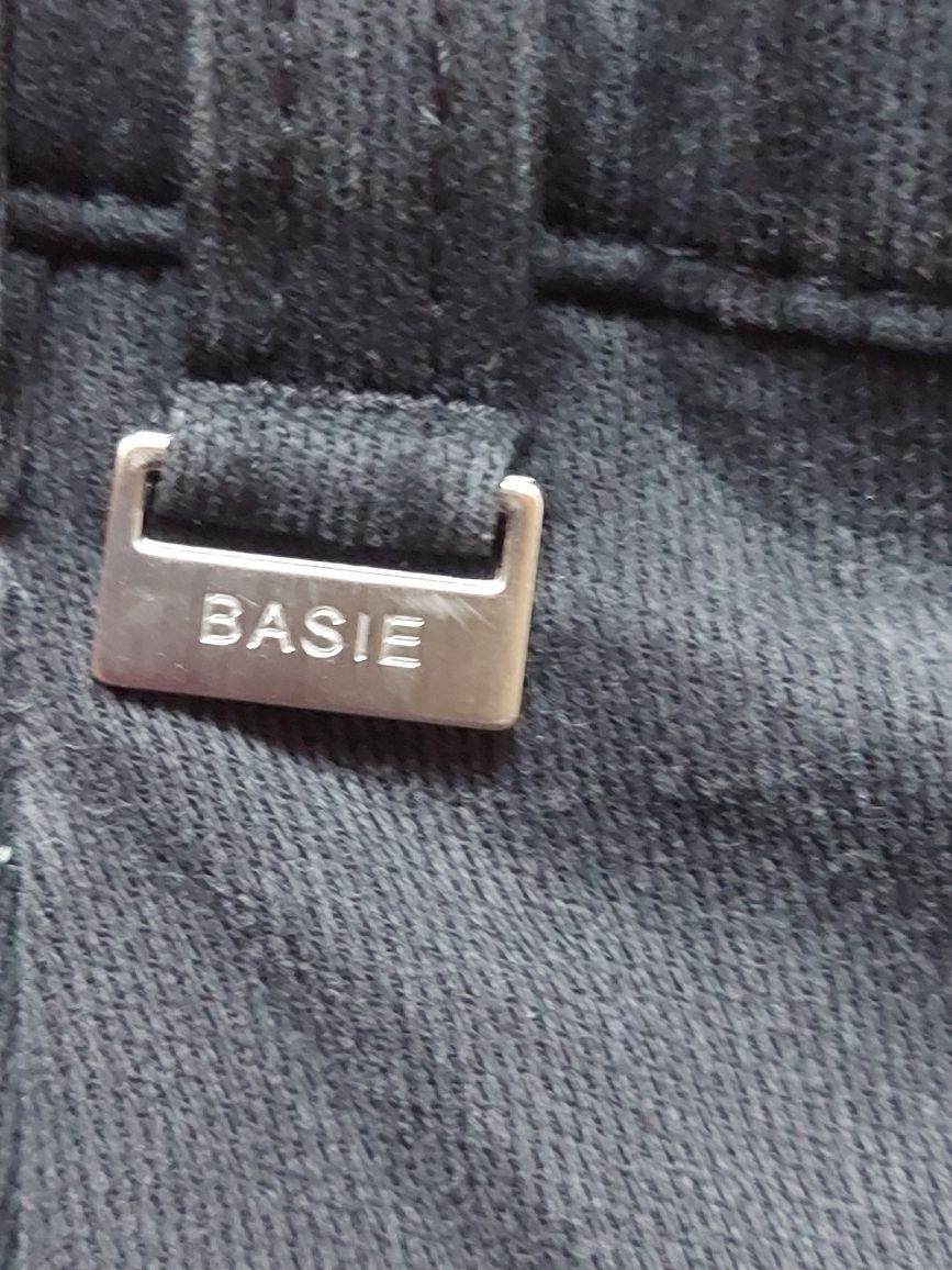 Spodnie męskie czarne rozmiar M firma BASIE
