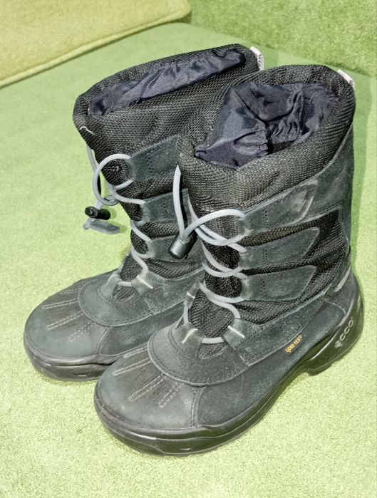Зимні сапожки для хлопчика р.32  ECCO