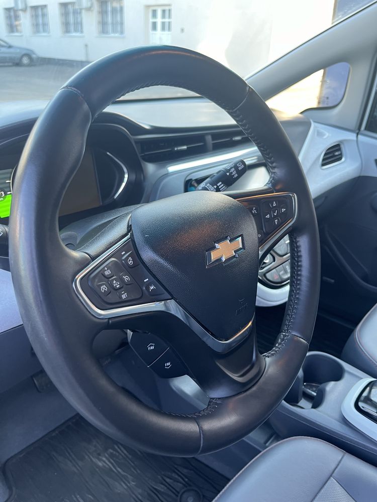 Chevrolet Bolt Premier 2021 р.в  цілий без ДТП!