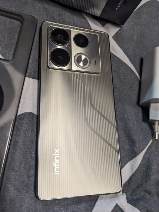 Infinix note 40 8/256