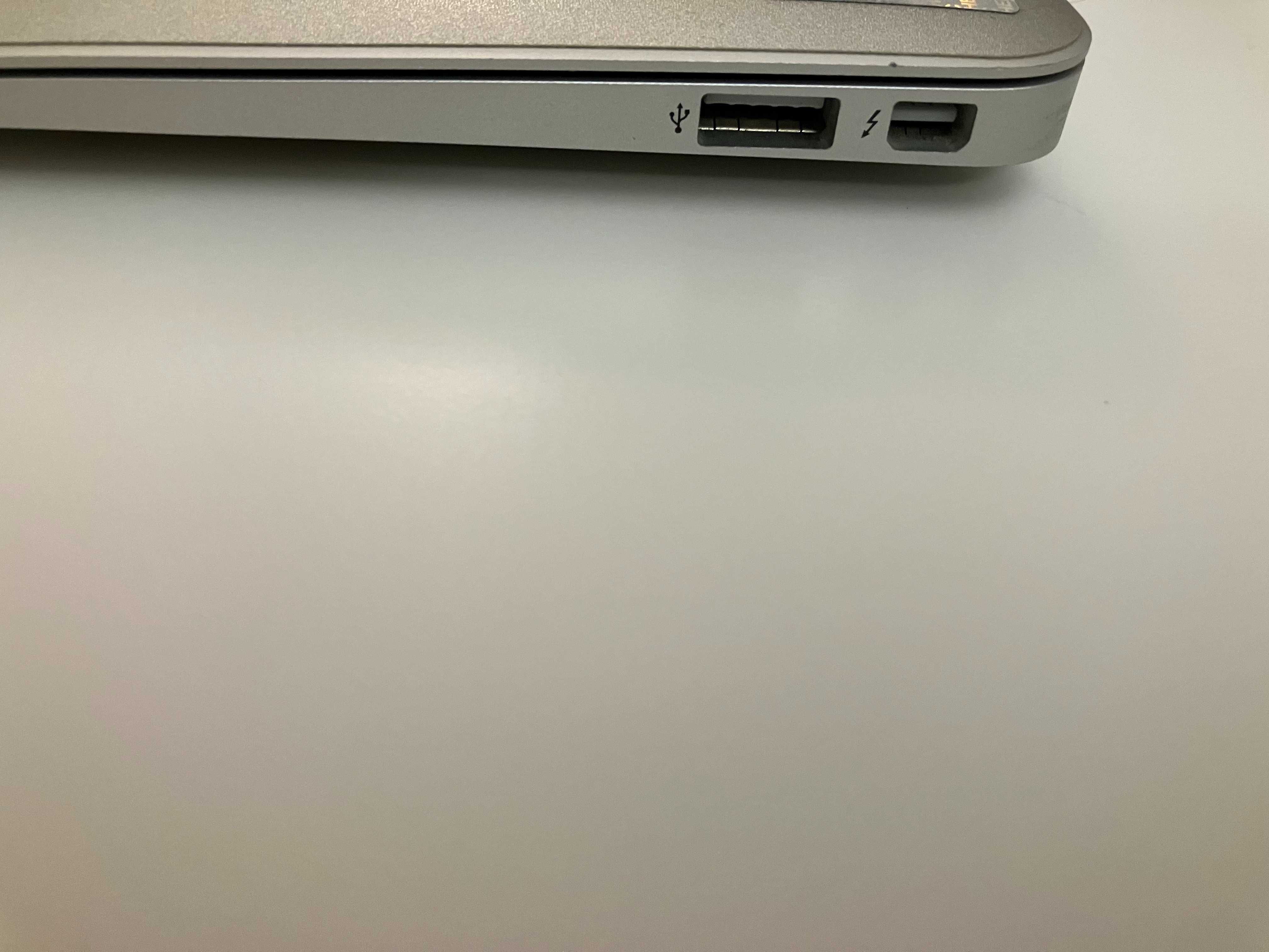 MacBook Air (11 polegadas, início de 2014) Bateria 170 ciclos