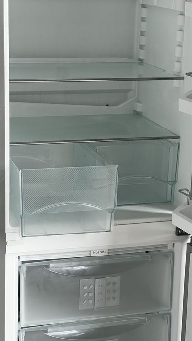 Холодильник Liebherr CUNesf3933 NoFrost LED