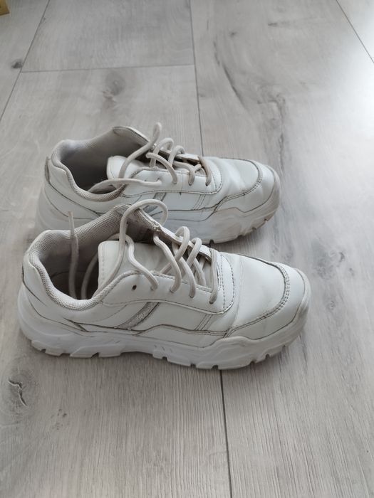 Sprzedam adidasy dziewczęce Deichmann