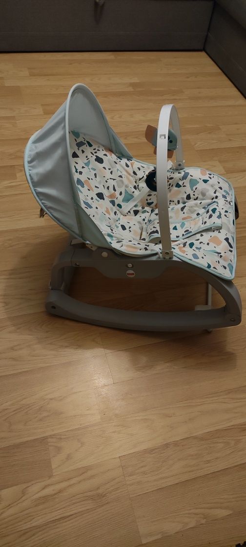 Кресло качалка Fisher-Price Deluxe Infant-to-Toddler Rocker Seat Paci