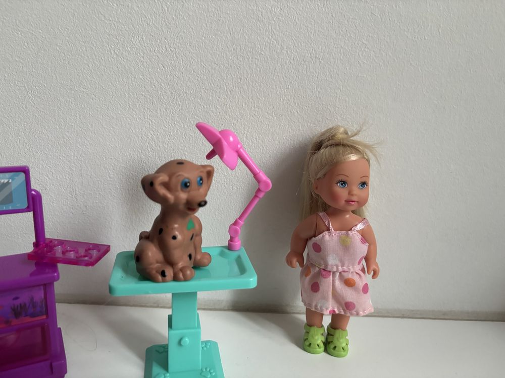 Laleczka weternarz lalka piesek lekarz barbie steffi legowisko pies