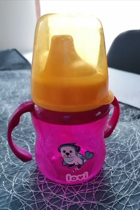 Kubek niekapek dla dziecka