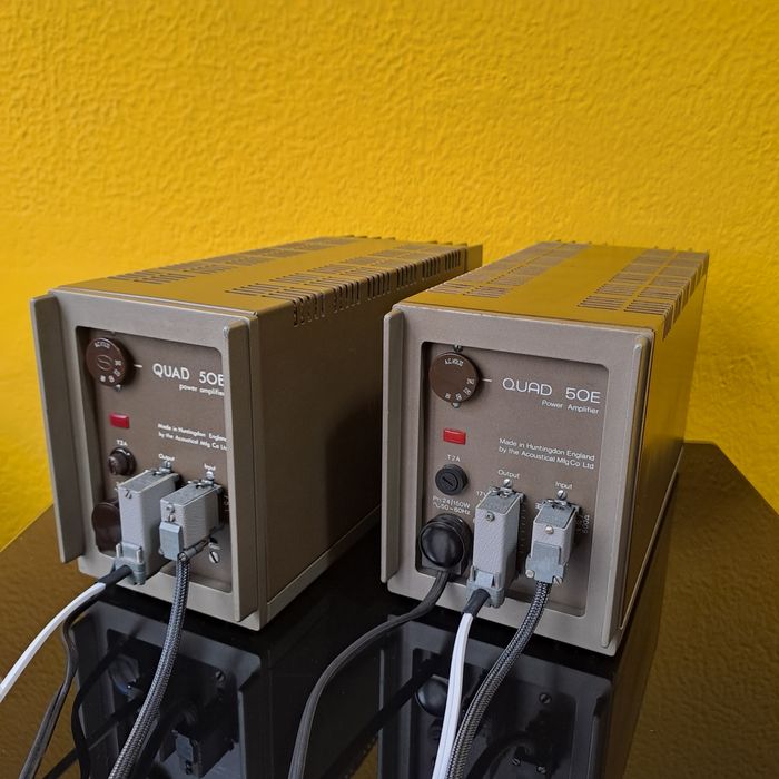 Quad 50E amplificadores (monoblocos)