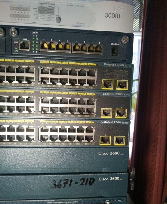Cisco 2620, 3550, 3560 сетевое оборудование, мережеве обладнання