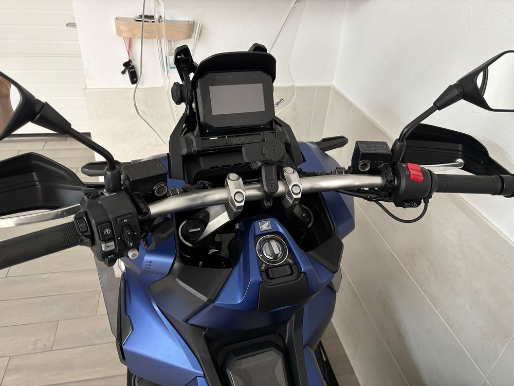 Honda ADV 350 24