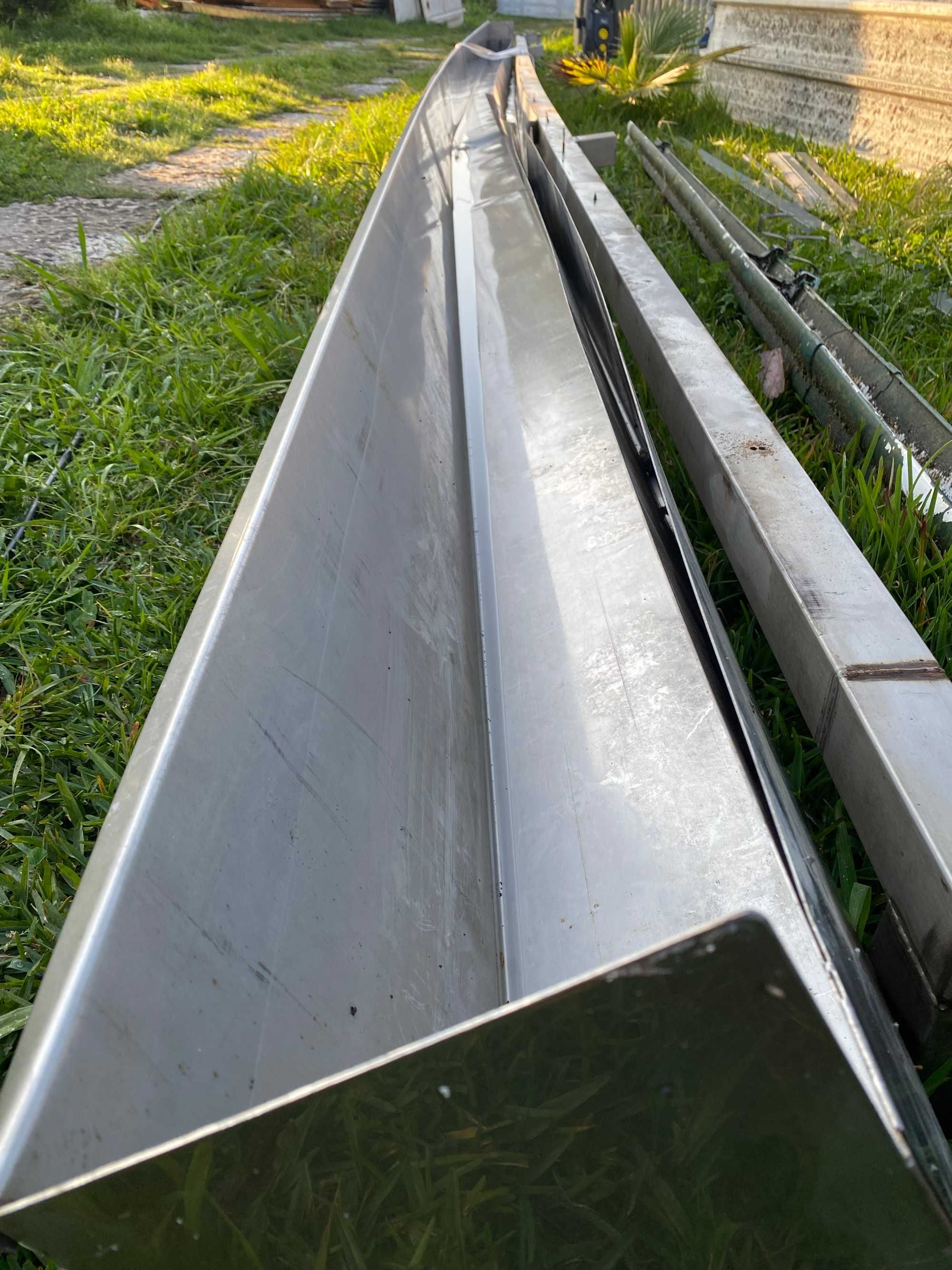 Vendo Caleira de Inox em muito bom estado