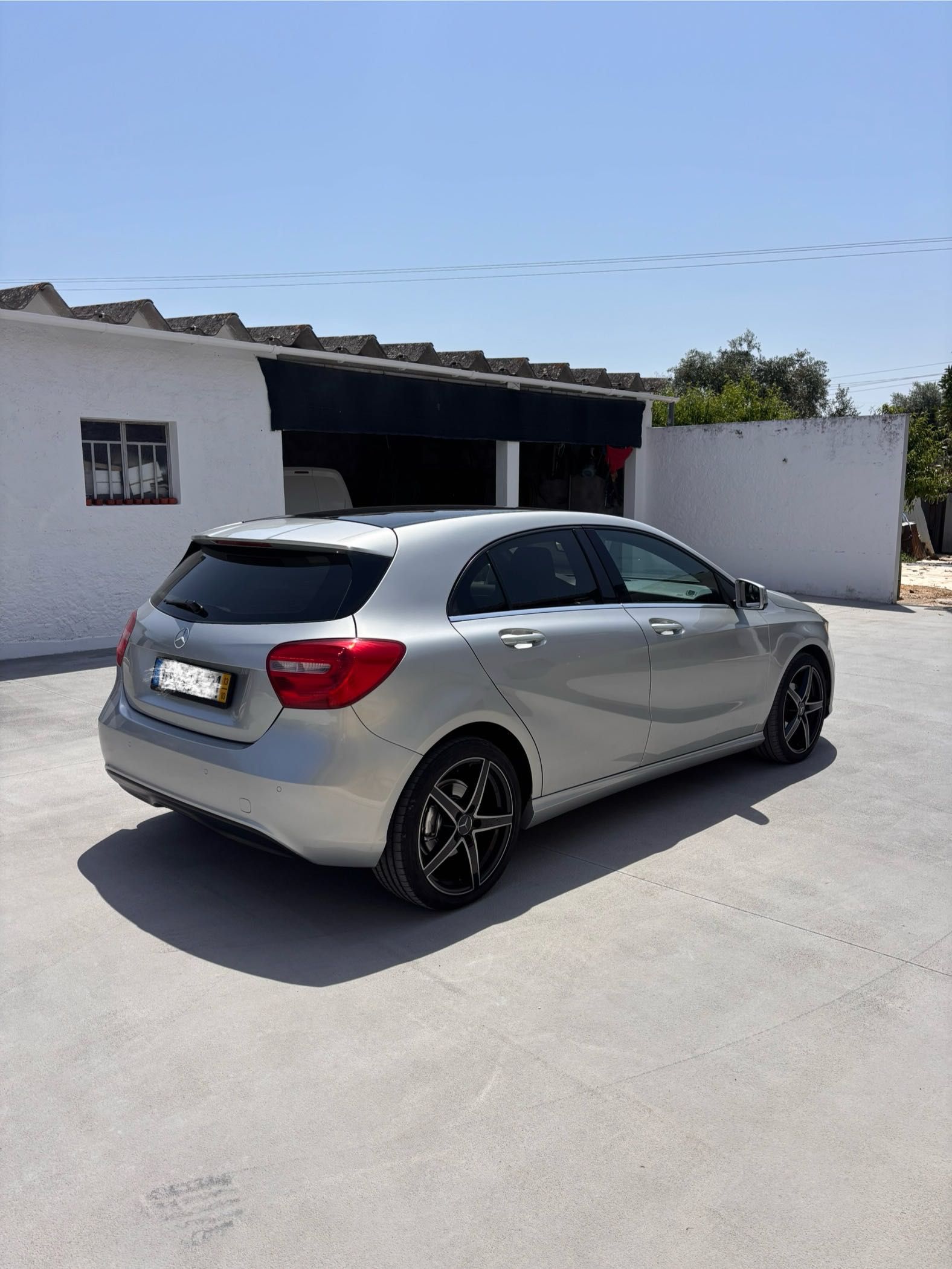 Mercedes Benz A180