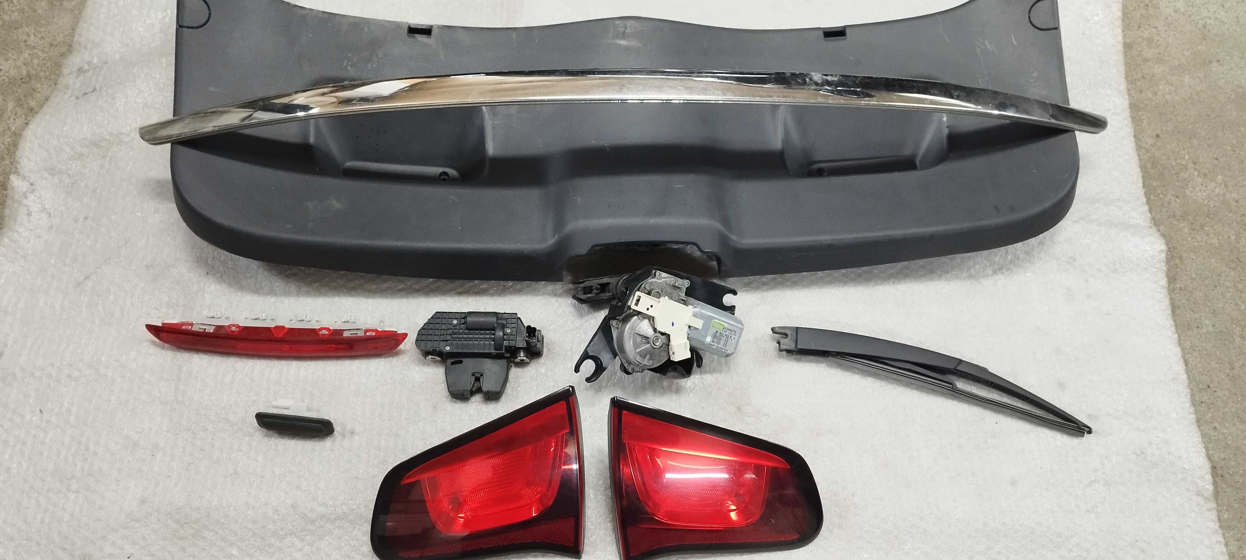 Lampy tylne silnik wycieraczek Citroen C3