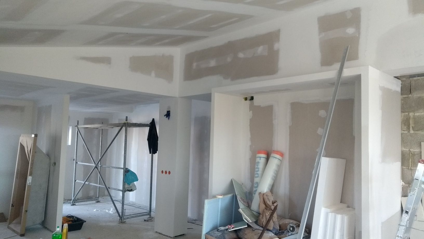 Pladur e pintura com mais de 15 anos de experiência