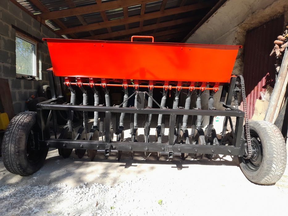 Сівалка зернова навісна