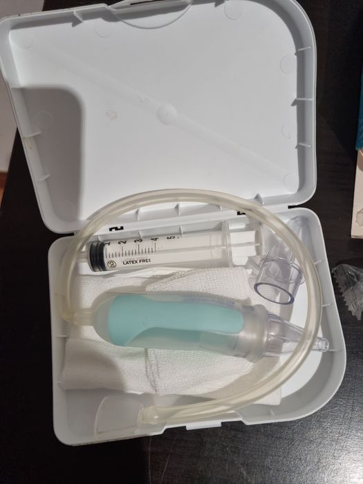 Aspirador nasal para bebé com recargas Rhinomer
