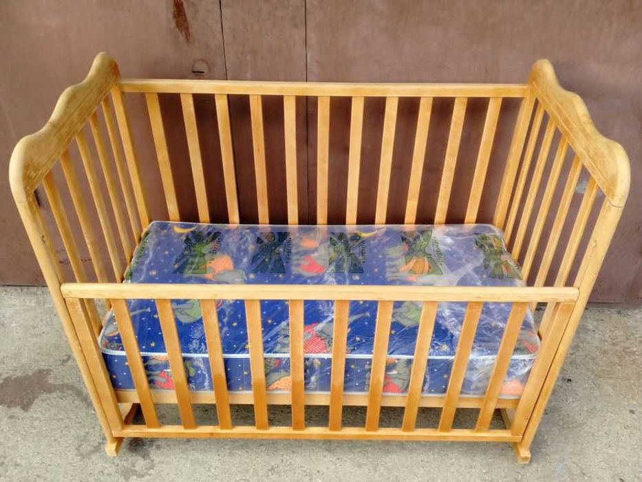 Дитяче ліжечко. Детская кроватка.  Відправка поштою!