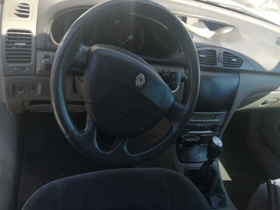 Para peças Renault Laguna II Grandtour 1.9 dCi ano 2001