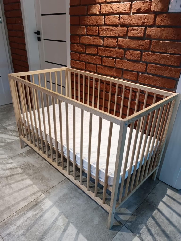 Nowe łóżeczko dziecięce