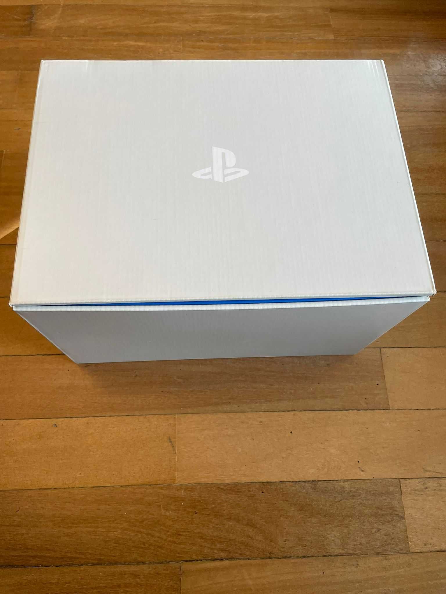 Óculos VR e Camera playstation 4 em muito bom estado (com caixa)