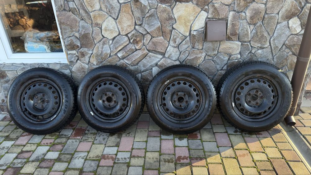 В наявності зимова резина Dunlop 195/65 r15 з дисками