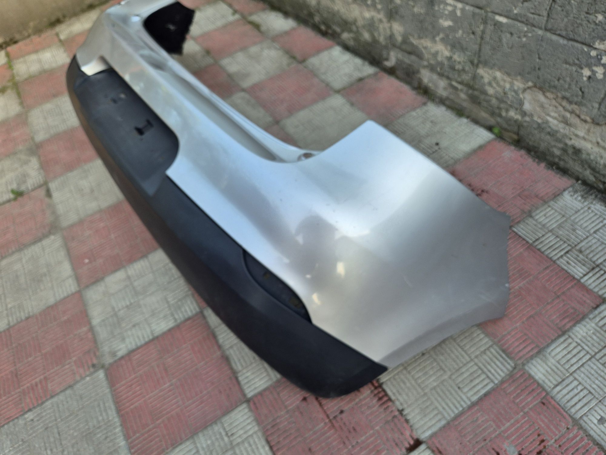 Бампер задний Renault Megane 3, 5-дв. хетчбэк 2009-16г.в.