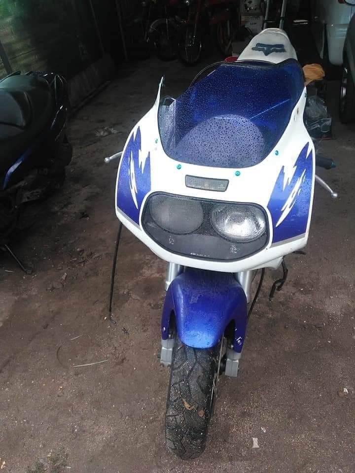 Yamaha  r1   peças. Kawasaki honda suzuki yama