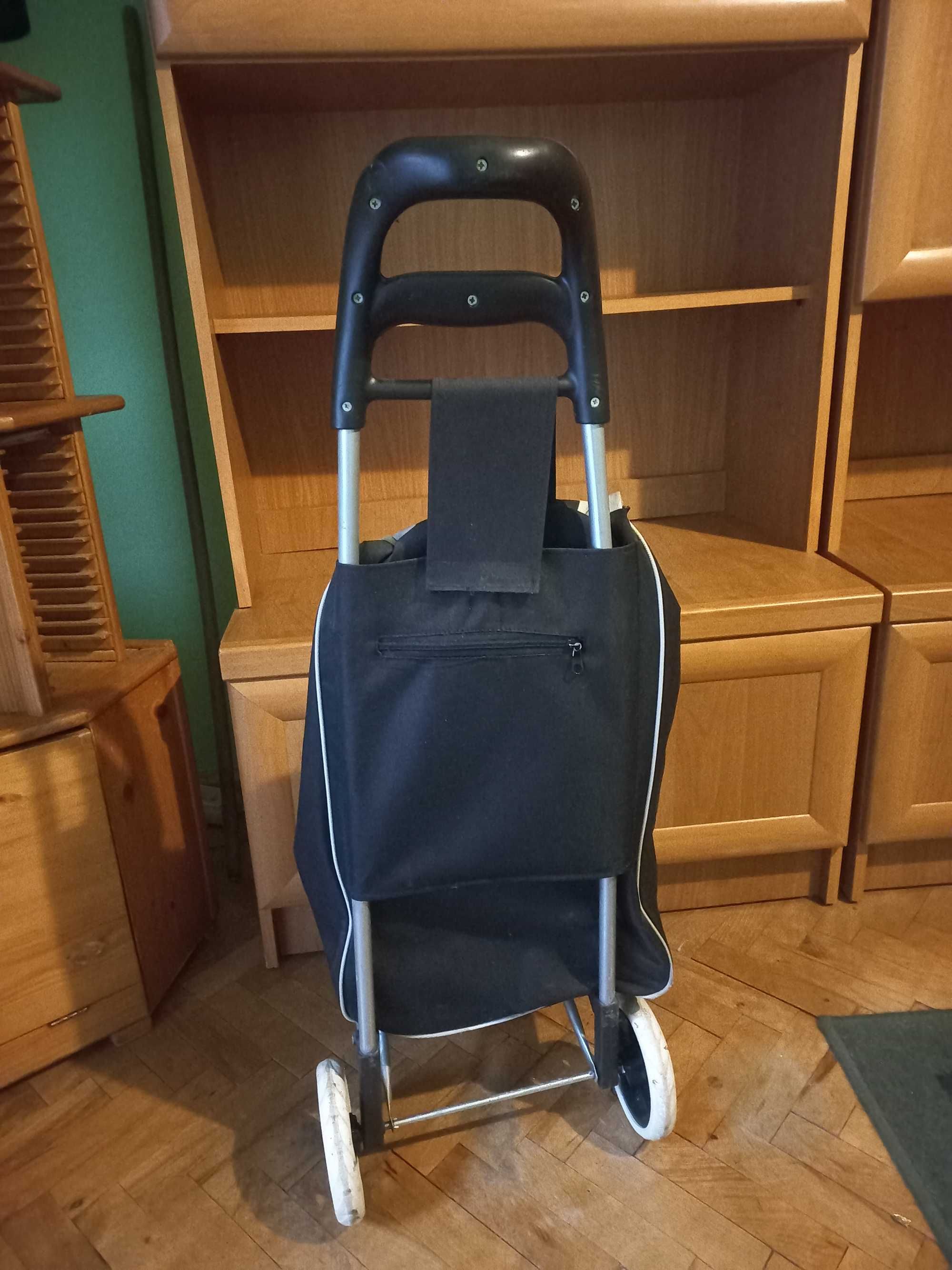 Wózek dla seniora na zakupy