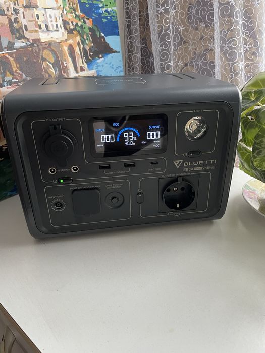 Зарядна станція Bluetti EB3A