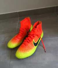 chuteiras profissionais nike magista